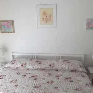 https://la-vie-en-rose.hotelitalianriviera.com